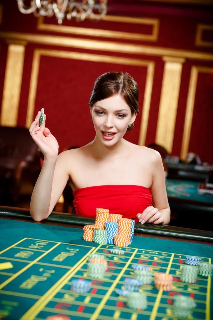 bintang11.net Dadu Online interface showing dice roll animation and live settlement
