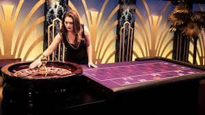 Live slot game session interface